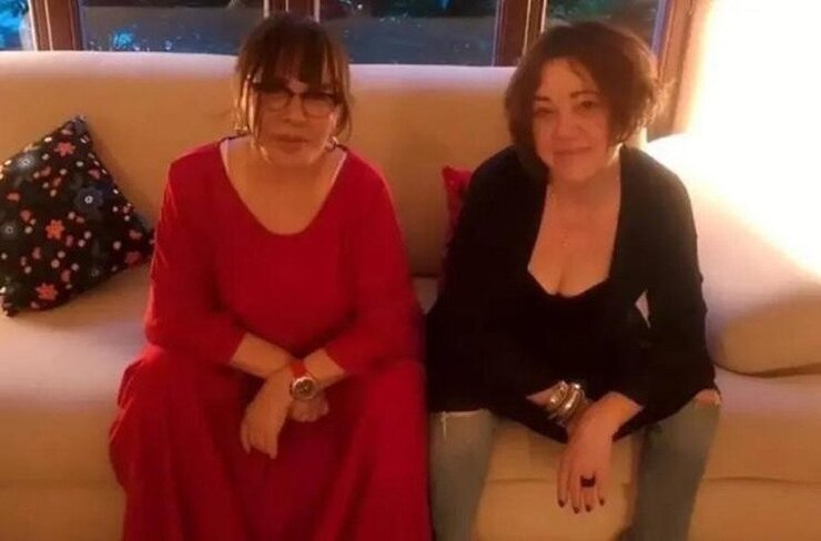 Nazan Öncel Harbiye Sahnesinde Sezen Aksu'ya Göndermede Bulundu