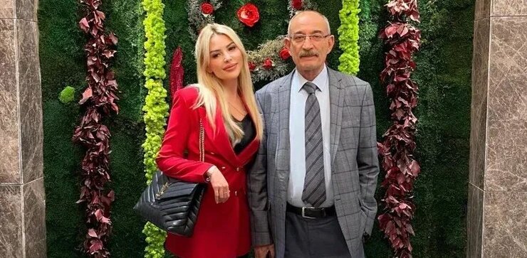Gazeteci Emin Pazarcı Kızının Çakarlı Araç Skandalı Yüzünden İzne Çıkarıldı