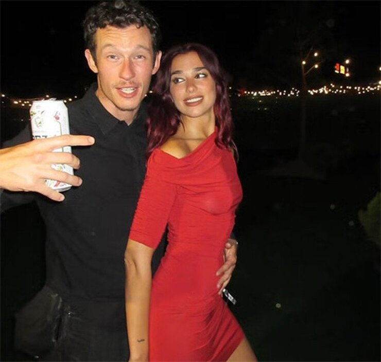 Dua Lipa Ve Callum Turner İtalya'da Üç Günlük Düğünle Evleniyor