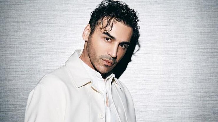 Emre Kaya Tarkan Yorumunu Açıkladı Eleştirisi Besteciliğe Değil Forme Yönelikti