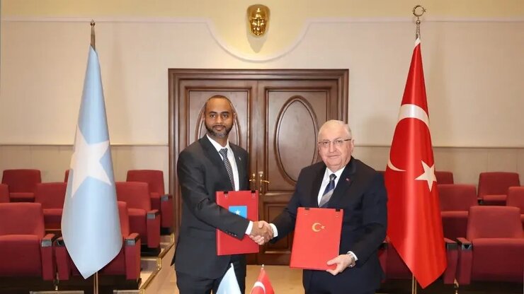 Türkiye 1,63 Milyar Dolar Yardım Yaptığı Somali Milletvekilinden Vize İstedi