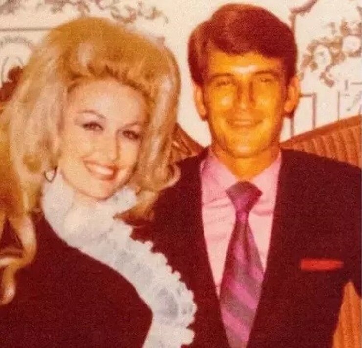 Dolly Parton Eşinin Ardından Kendini Bıraktı