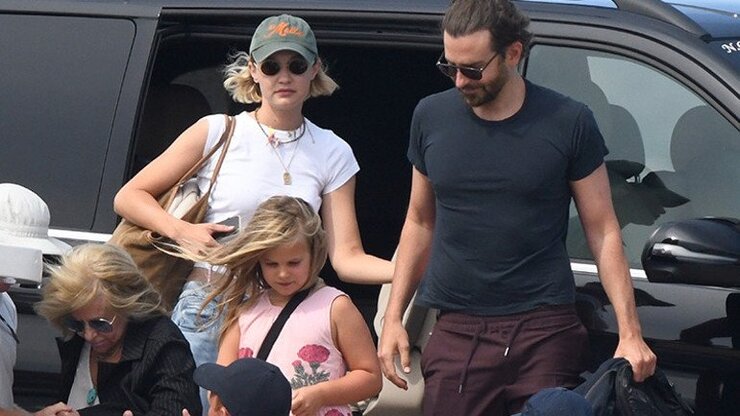 Gigi Hadid Sevgilisi İçin Özel Kolye Yaptırdı