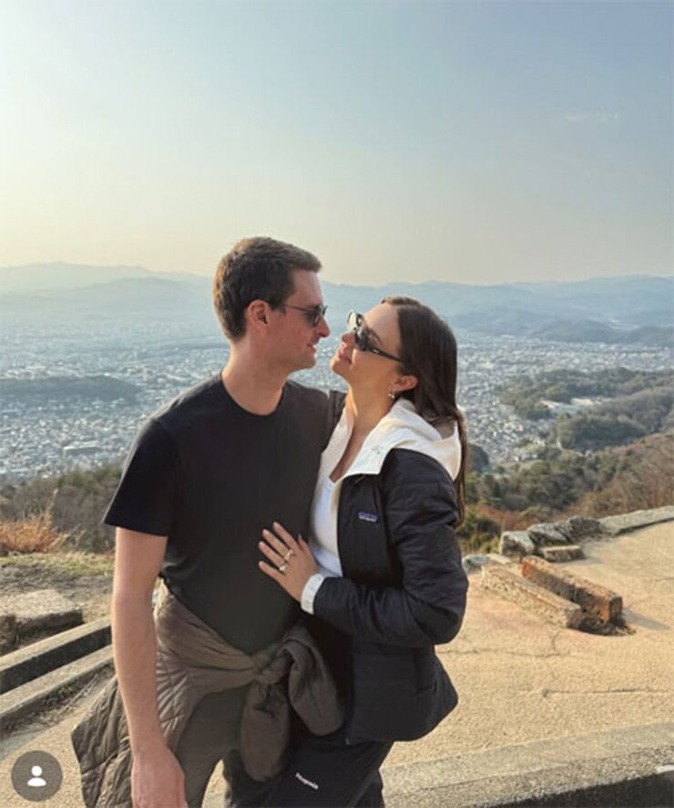 Miranda Kerr Ve Evan Spiegel Evliliklerinin 9. Yılını Kutladı