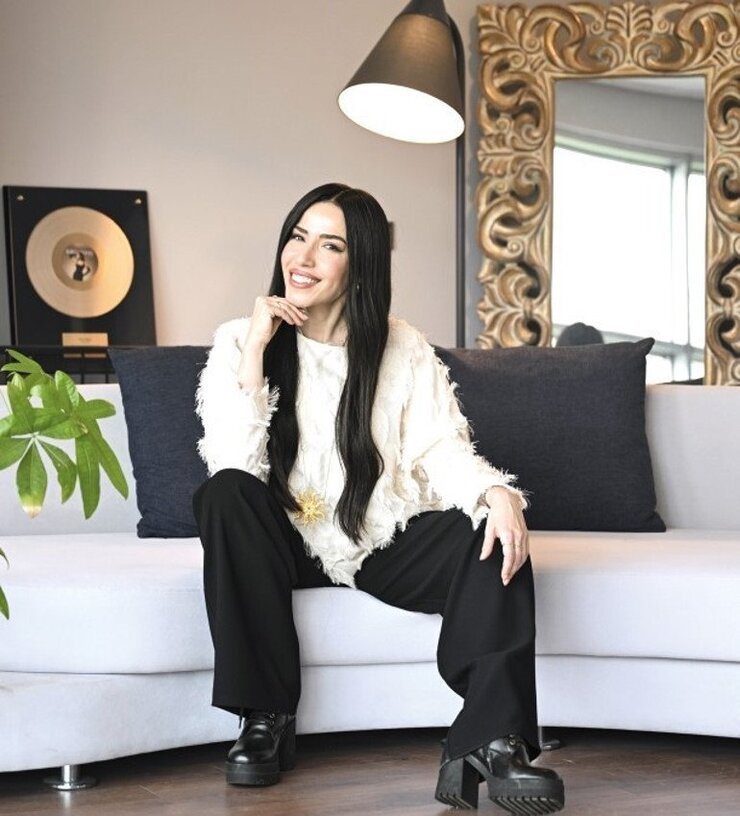 Burcu Güneş Grammy Hedefini Açıkladı Sektöre Meydan Okudu