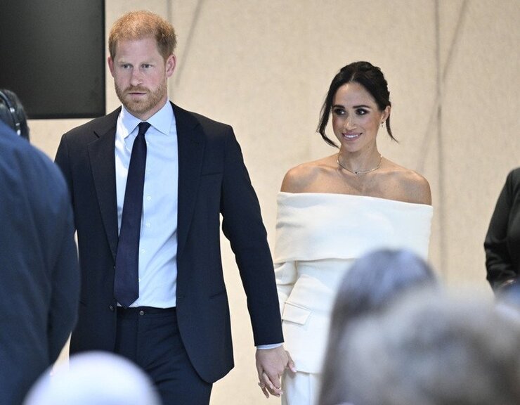 Meghan Markle Kraliyet Markasını Ticari Çıkar İçin Kullanmaya Devam Ediyor
