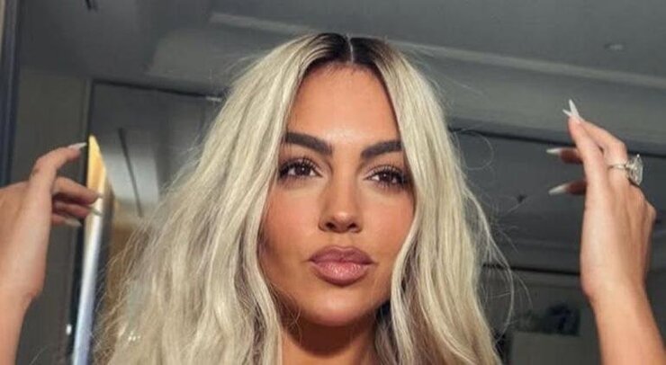 Georgina Rodriguez Siyah Saçlarına Veda Etti Sarışın Görüntüsüyle Sosyal Medyayı Salladı