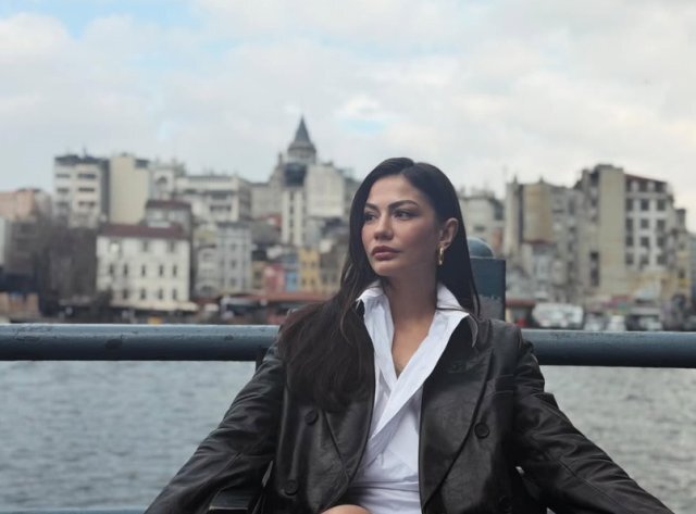 Demet Akalın Ve Burak Özçivit Instagram Bot Temizliğinde Binlerce Takipçi Kaybetti