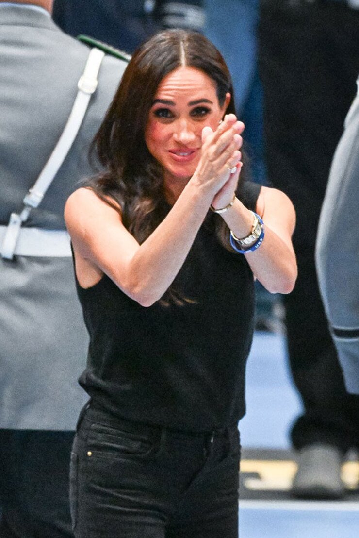 Meghan Markle Acı Çektiğini İddia Etti Sosyal Medya İsyan Etti