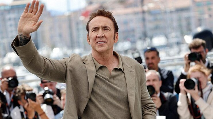 Nicolas Cage Sahne Adını Resmi Kimliği Olarak Benimsedi