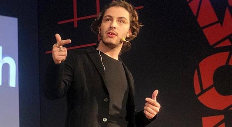 Boran Kuzum Babasını Kaybedince Uluslararası Cesareti Buldu