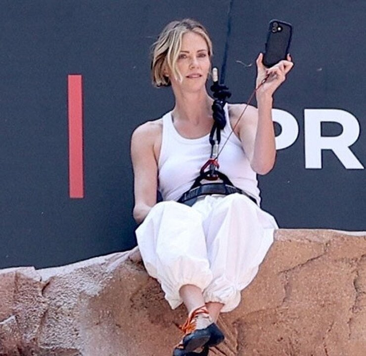 Charlize Theron Birlikte Yaşamak İstemediğini Açıkladı