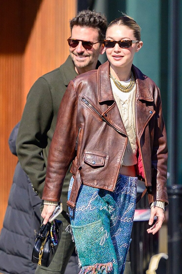Gigi Hadid Sevgilisi İçin Özel Kolye Yaptırdı