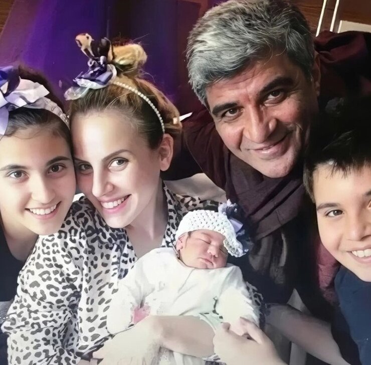 İbrahim Erkal Vefatının 9. Yılında Ailesi Tarafından Anıldı