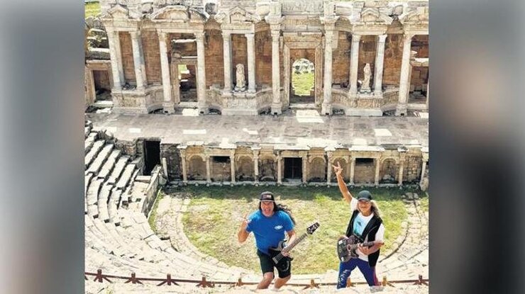 Metallica Türkiye Konserini 71 TIR Gümrük Sorunu Yüzünden İptal Etti