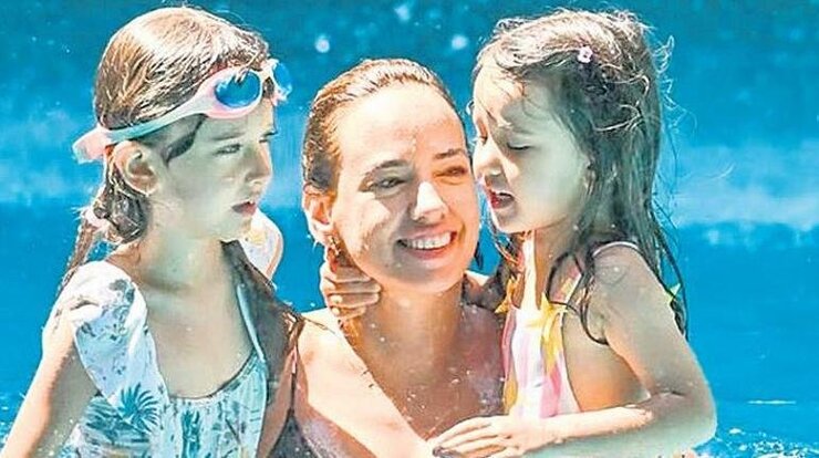 Ünlüler Bayramı Sevdikleriyle Kutladı