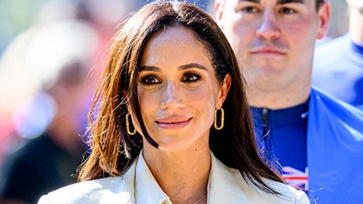 Meghan Markle Kraliyet Markasını Ticari Çıkar İçin Kullanmaya Devam Ediyor