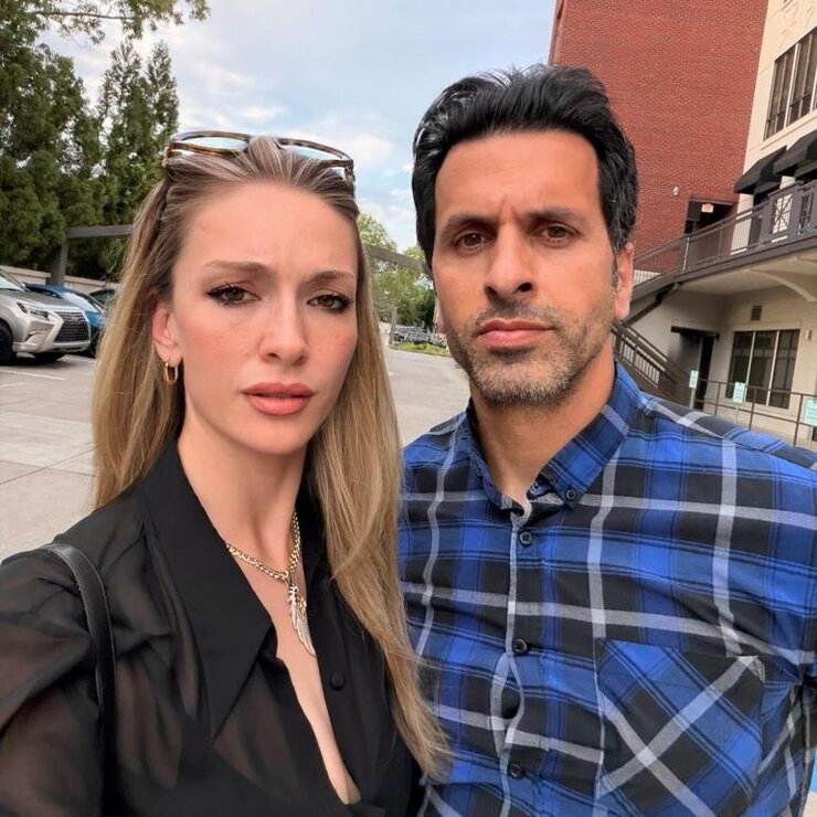 Yasemin Kay Allen Las Vegas Evliliğini Paylaştı