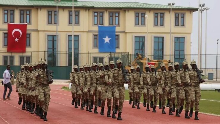 Türkiye 1,63 Milyar Dolar Yardım Yaptığı Somali Milletvekilinden Vize İstedi