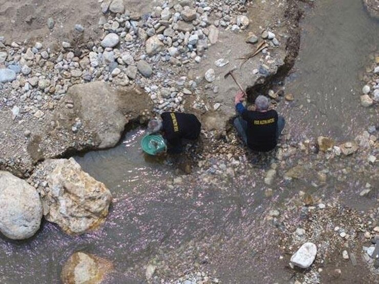Ege Derelerinde Altın Arama Hobisi Hızla Yayılıyor