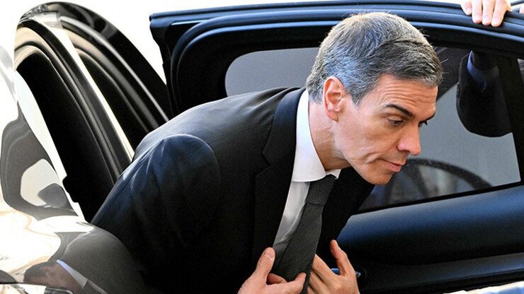 Jandarma PSOE Genel Merkezini Yolsuzluk Soruşturmasında Bastı