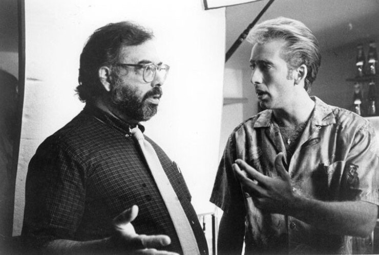 Nicolas Cage Sahne Adını Resmi Kimliği Olarak Benimsedi