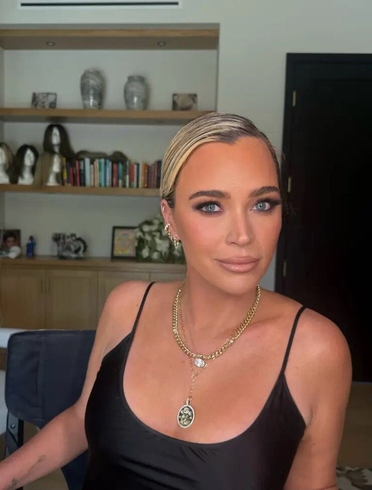 Teddi Mellencamp Ameliyat İzlerini Paylaşarak Kanser Yolculuğunu Anlattı
