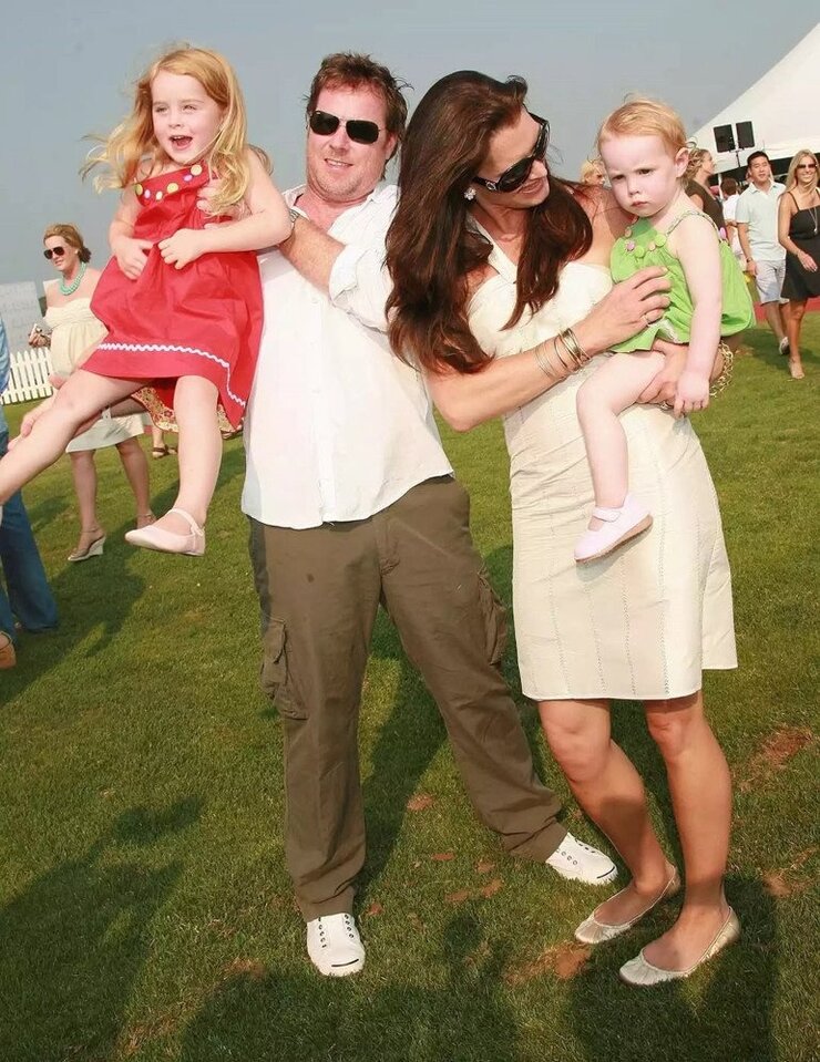 Brooke Shields Ve Eşi Chris Henchy 25. Evlilik Yıl Dönümlerini Kutladı