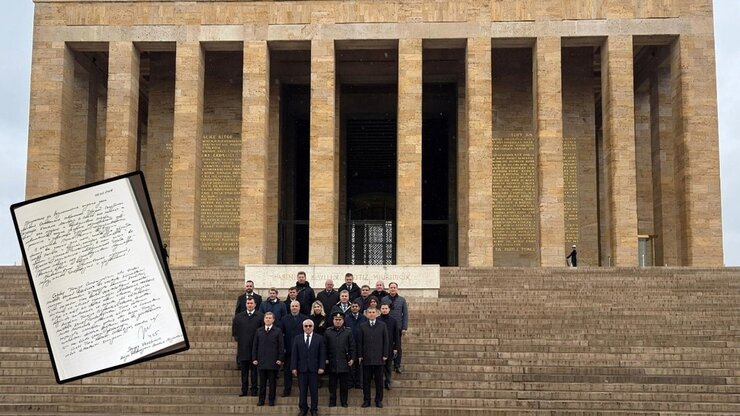Rusya'nın Yeni Büyükelçisi Göreve Başladığı Gün Anıtkabir'i Ziyaret Etti