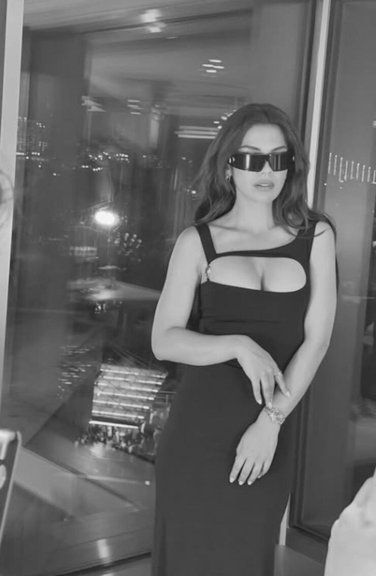 Biran Damla Yılmaz Klass Ödülünde Seçtiği Kıyafetle Gündem Oldu