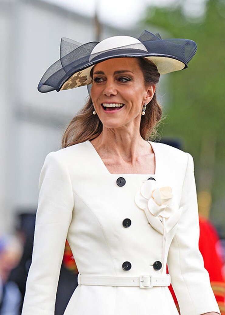 Kate Middleton Eleştirildi Prenses Daha Somut İşler Yapmalı