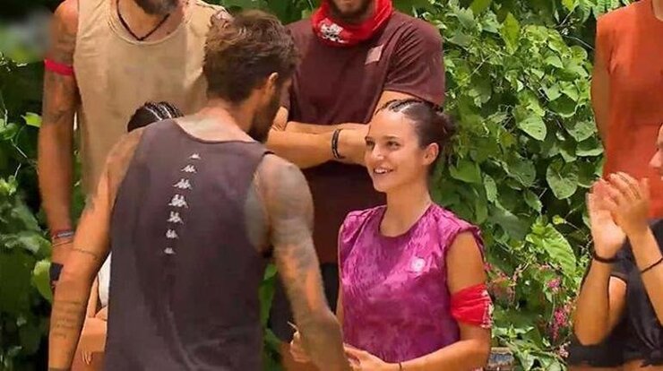 Survivor 2026 da Barış Murat Yunan Güzeline Aşk Mektubu Yazdı