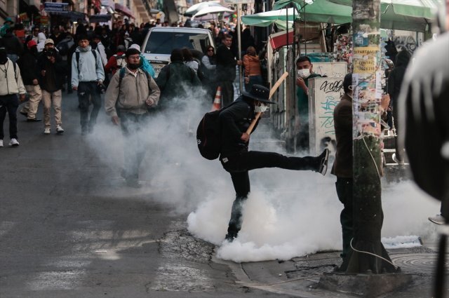 La Paz'da Hükümet Karşıtı Protestolarda 57 Kişi Gözaltına Alındı