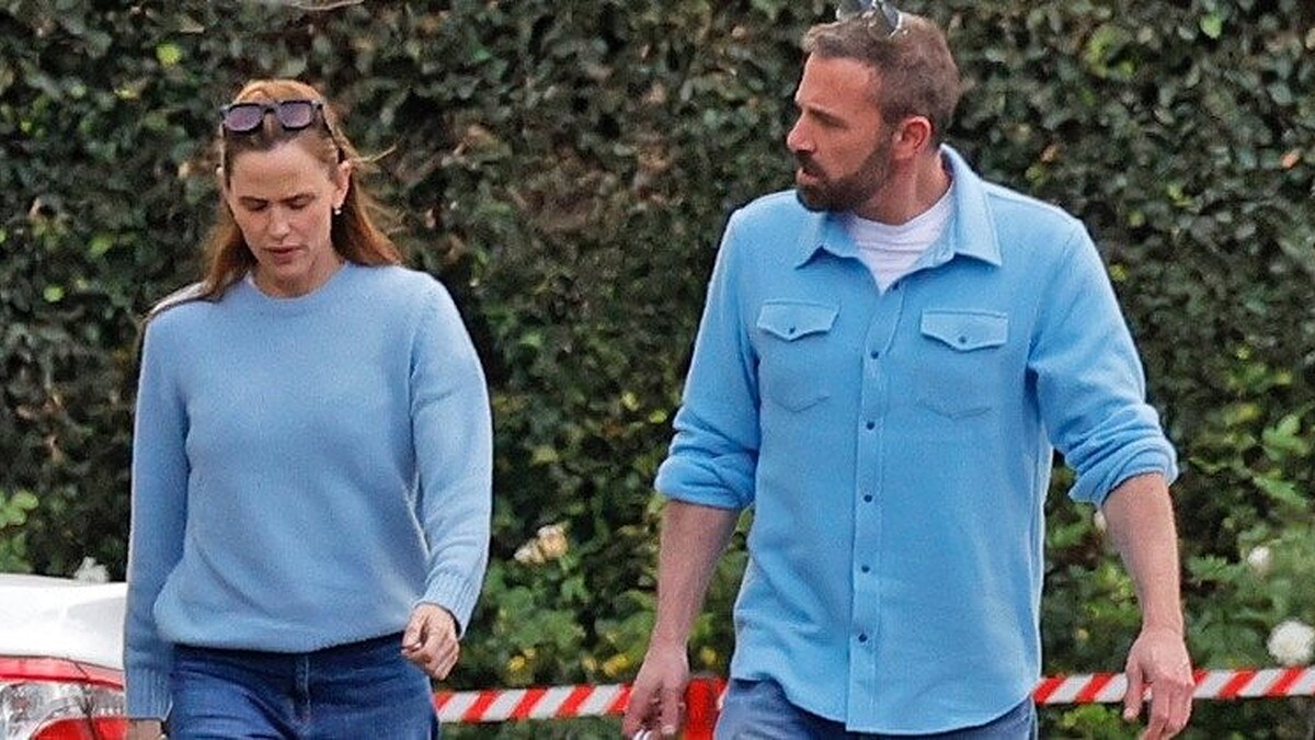 Affleck Ve Garner Los Angeleste Uyumlu Kıyafetlerle Görüntülendi