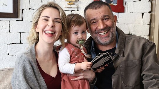 Arka Sokaklar setinin en küçük yıldızı Ayşecan, kamera önündeki doğallığı ve...