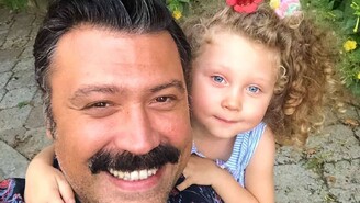 Bülent Parlak Ve Eski Eşi Kızları Lisa İçin Bir Araya Geldi