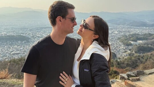 Miranda Kerr ve Evan Spiegel, evliliklerinin 9. yıl dönümünü kutladı. Snapchat'in...