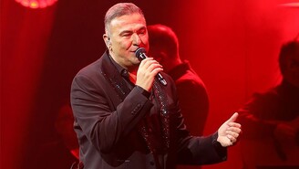 Remos Yunanistan Eleştirilerine Türkiye Konseriyle Yanıt Verdi