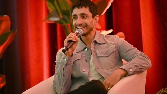 Riz Ahmed, İngiliz istihbarat servislerinin kendisini üç kez muhbir olarak devşirmeye...