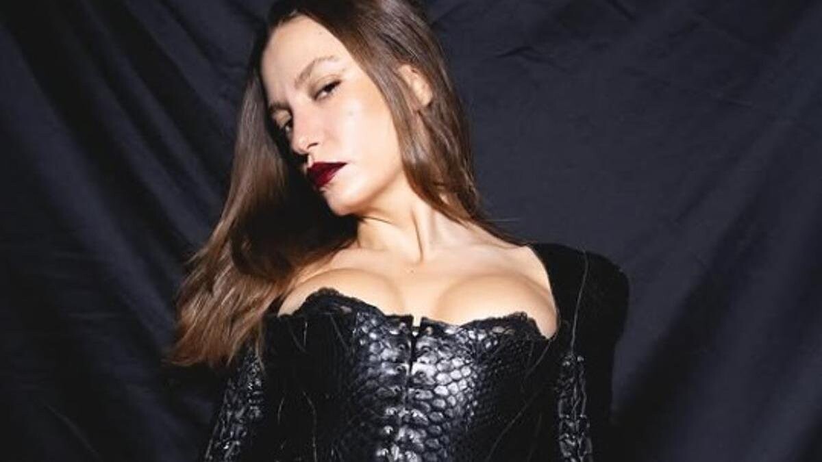 Serenay Sarıkaya 346 Bin Tllik Leopar Kombiniyle Gündem Oldu