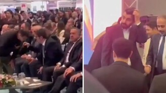 Van Kariyer Fuarında Protokol Hatası Başkanı Sahneden Uzaklaştırdı