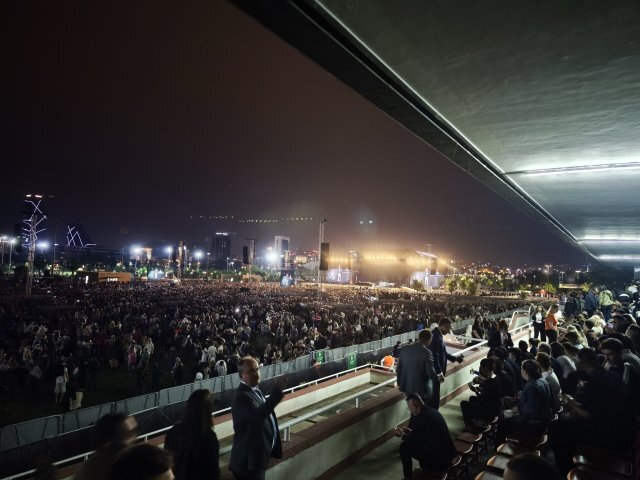 Tarkan Ankara Konserinde On Binlerce Hayranıyla Buluştu