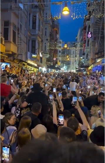Belaruslu Rapçi Max Korzh İstanbul'da Binlerce Genci Buluşturdu