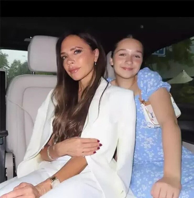 Harper Beckham 14 Yaşında Kozmetik Markası Kuruyor