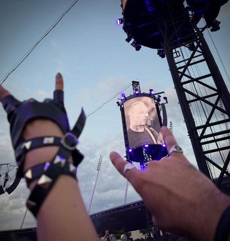Barış Atay Ve Ecem Özkaya Metallica Konseri Sonrası Yeniden Gündemde
