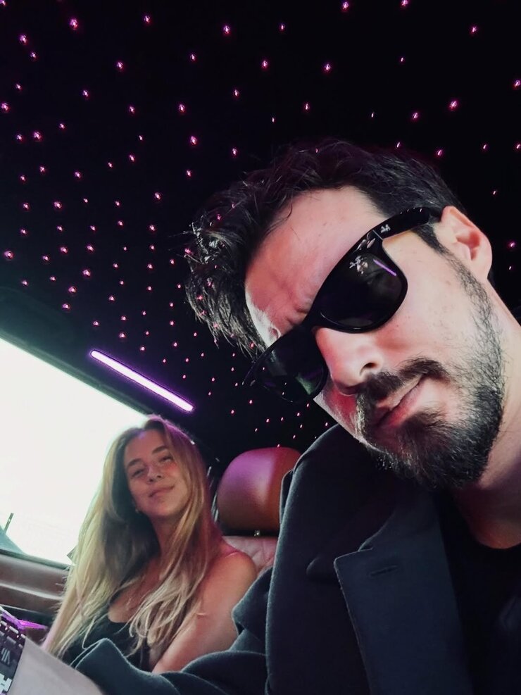 Mert Yazıcıoğlu Zeynep Artukmaç İle Mutluluğunu Paylaştı