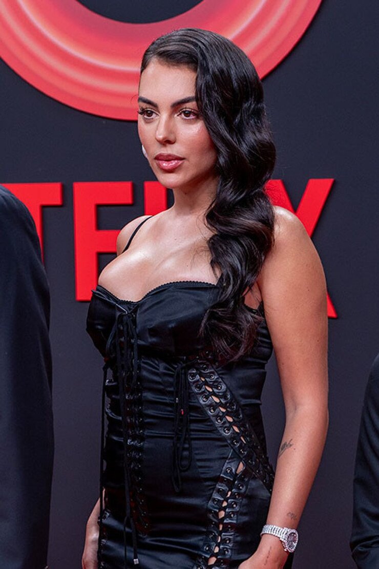 Georgina Rodriguez Ronaldo İle 9 Yılda 12 Milyon Dolarlık Servet Kurdu
