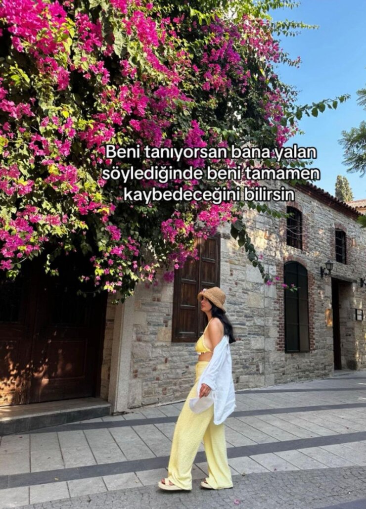 Hanife Gürdal Nişanlısıyla İlgili Tüm Paylaşımları Sildi