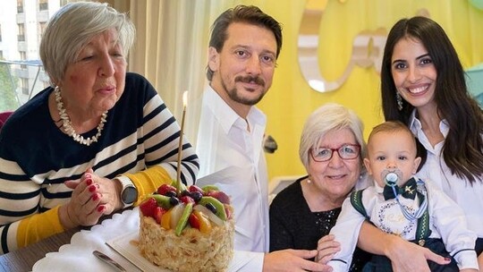 Beyza Şekerci, geçen ay kaybettikleri babaanne Semra Hepileri'ni bayramda duygu...