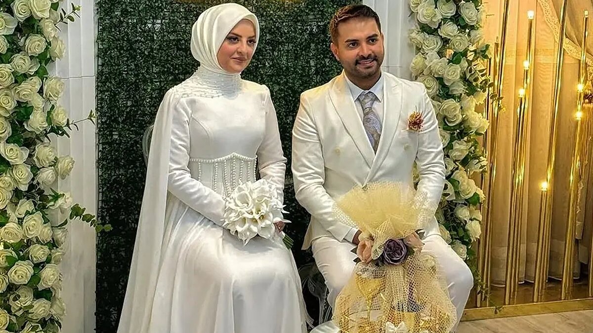 Gamze Ezildi Eltisinin Düğününde Beyaz Giyerek Gündem Oldu